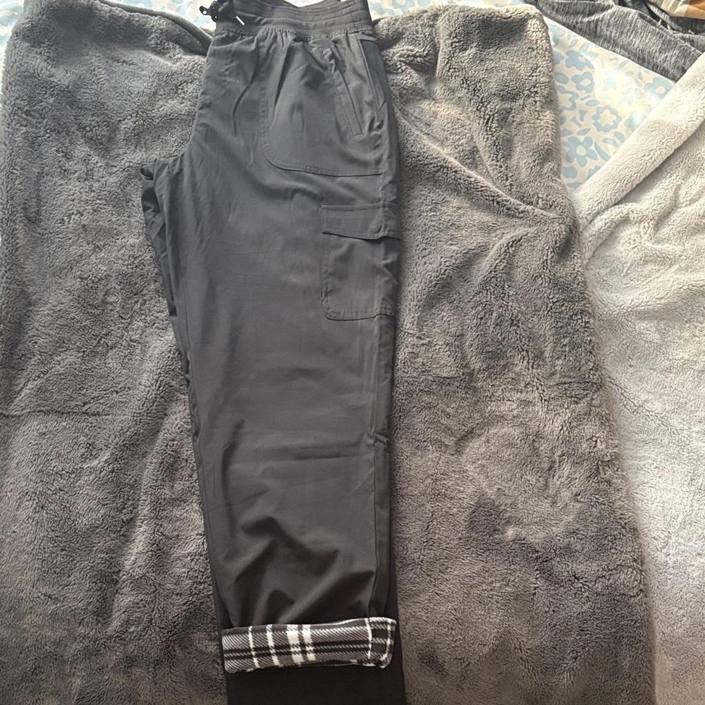 NWOT women’s Eddie Bauer Black Fleece Lined Joggers Size M